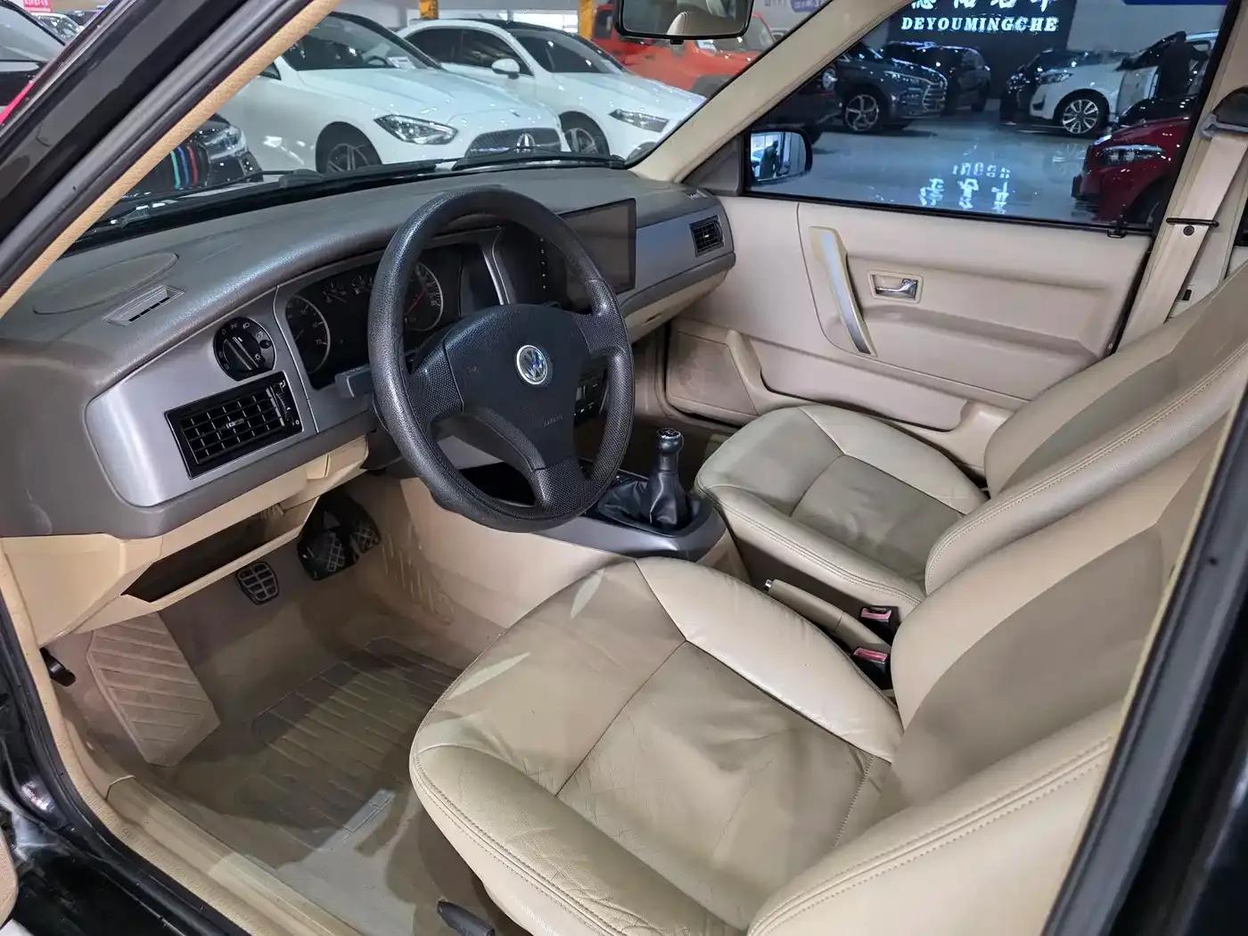 Santana Zhijun 2010 1.6L Manual Comfort Model — миниатюра 7