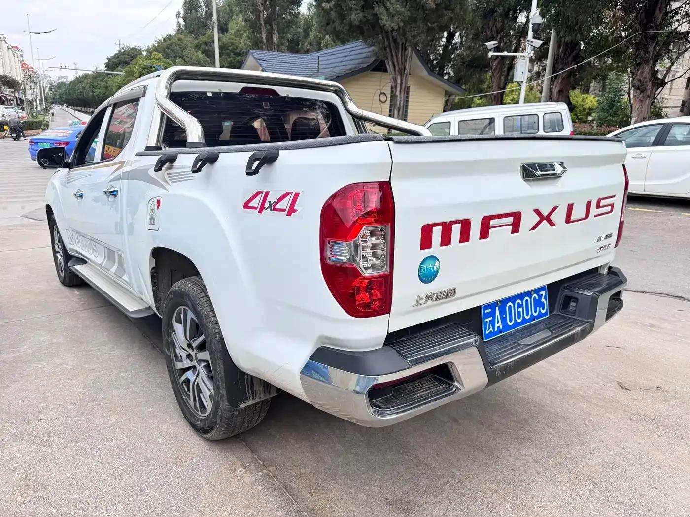 Maxus T70 2021 2.0T Diesel Automatic Four-Wheel Drive Luxury Edition with Long Box and High Chassis — миниатюра 4