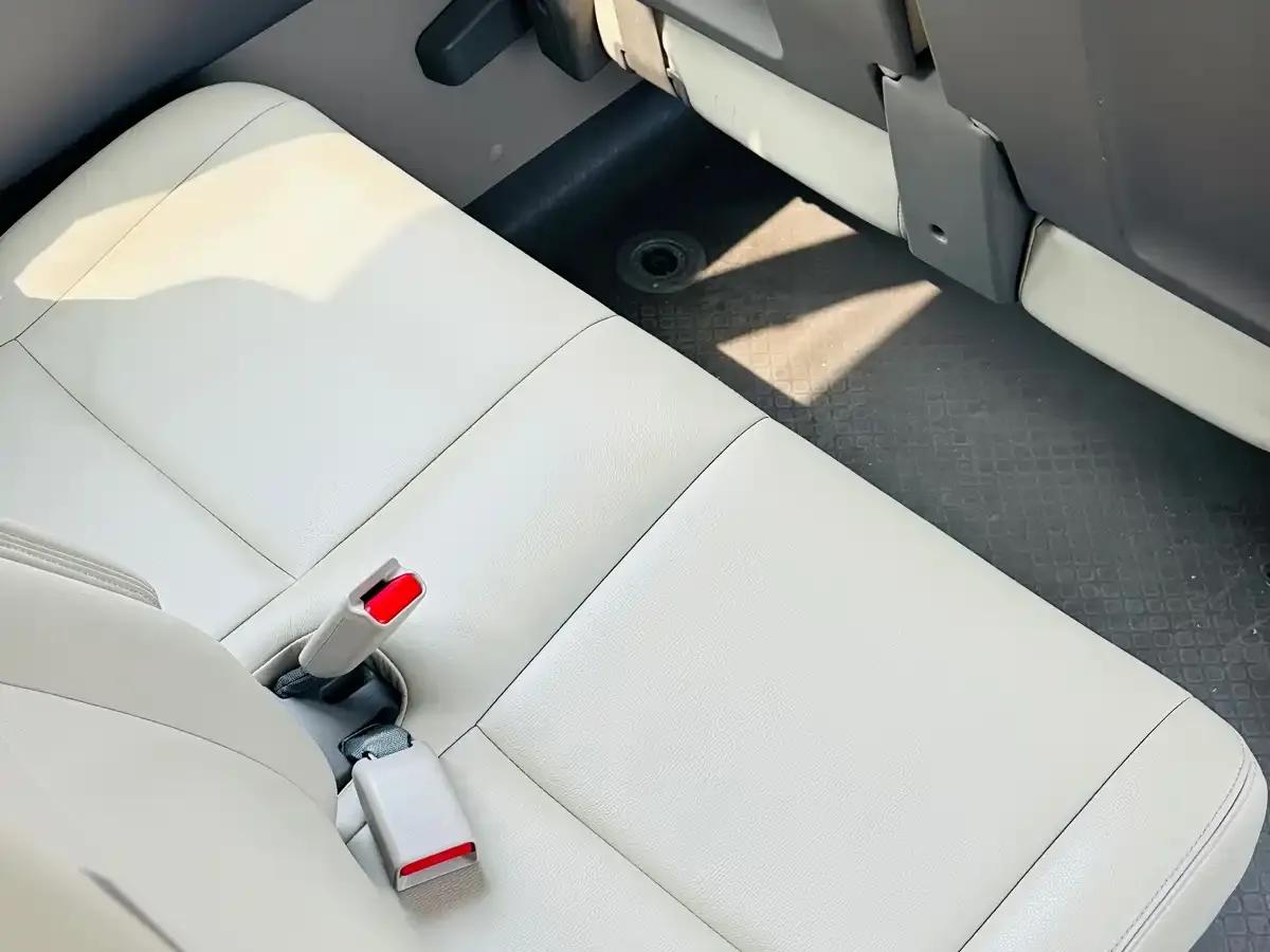 2015 Toyota Coaster 4.0L Premium GRB53L-ZEMSK 23-Seater Upgrade Version — миниатюра 17