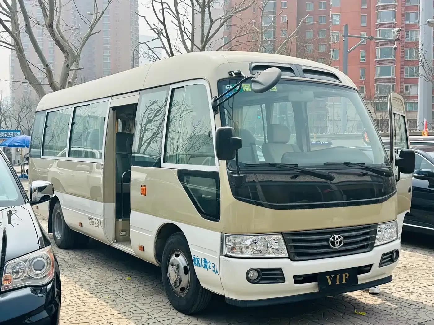 2015 Toyota Coaster 4.0L Premium GRB53L-ZEMSK 23-Seater Upgrade Version — миниатюра 3