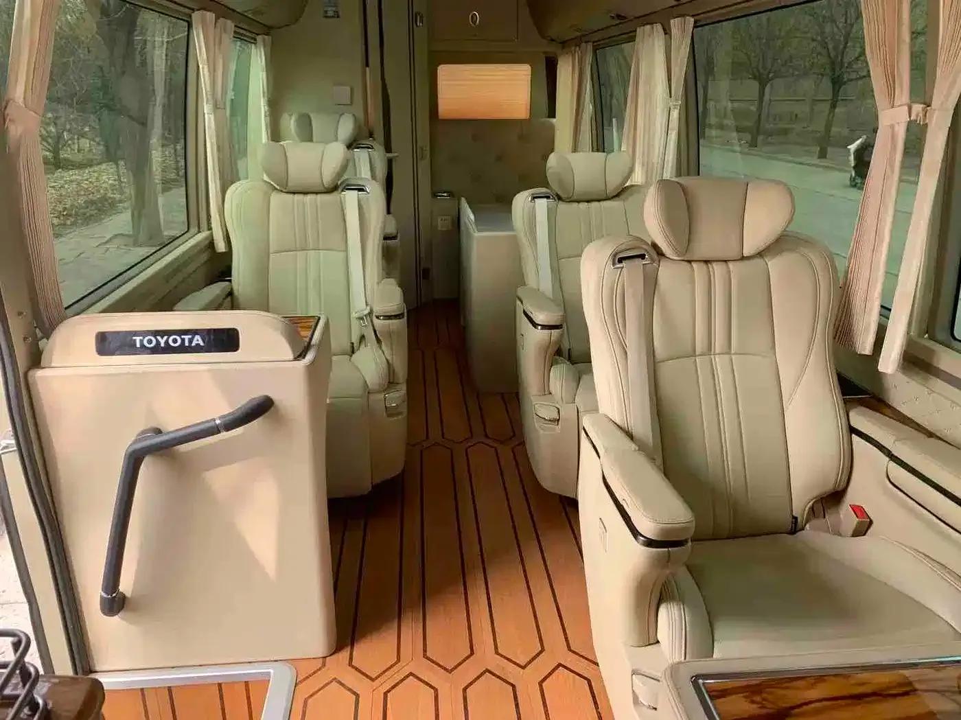 2019 Toyota Coaster 4.0L Luxury SUV GRB53L-ZCMEK 20-seater 9GR — миниатюра 15