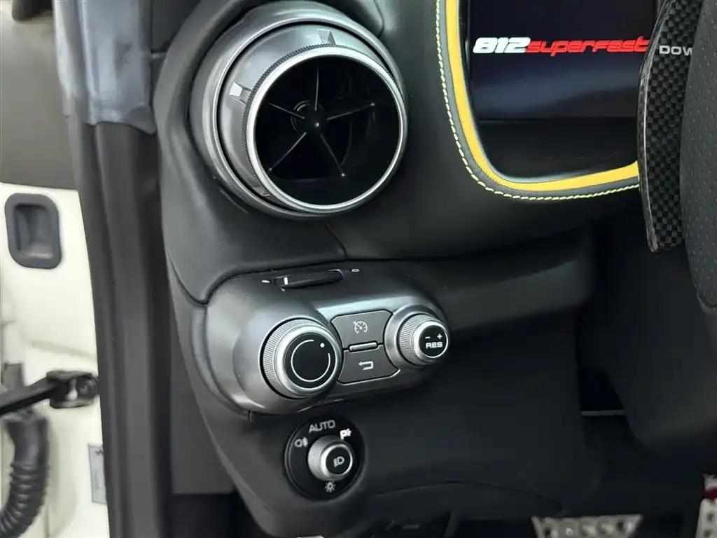 Ferrari 812 2017 6.5L Superfast — миниатюра 23