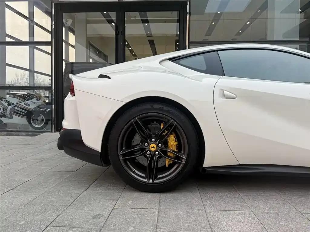 Ferrari 812 2017 6.5L Superfast — миниатюра 6