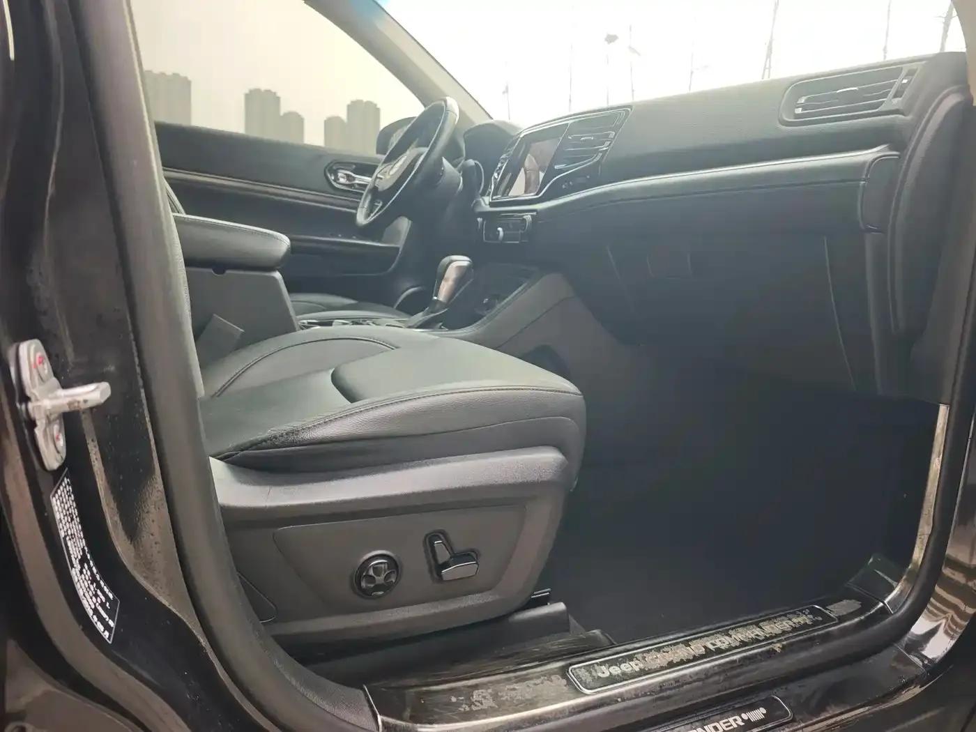 Commander 2018 2.0T 2WD Enjoy Edition (National V Emission Standard) — миниатюра 17