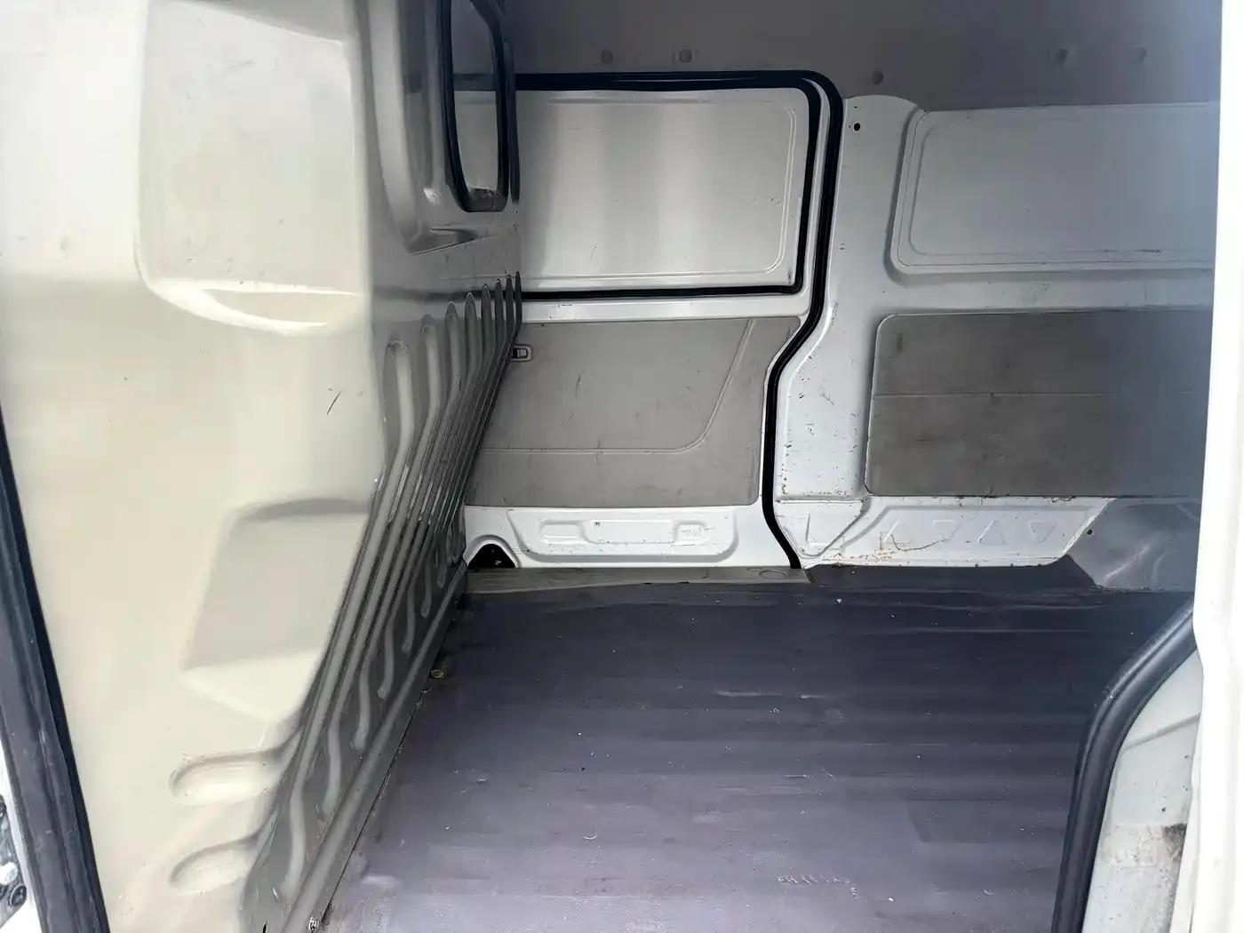 New Hiace S 2023 1.6L Wealth Edition Van (2/5 Seats) with Air Conditioning SWD16M — миниатюра 12