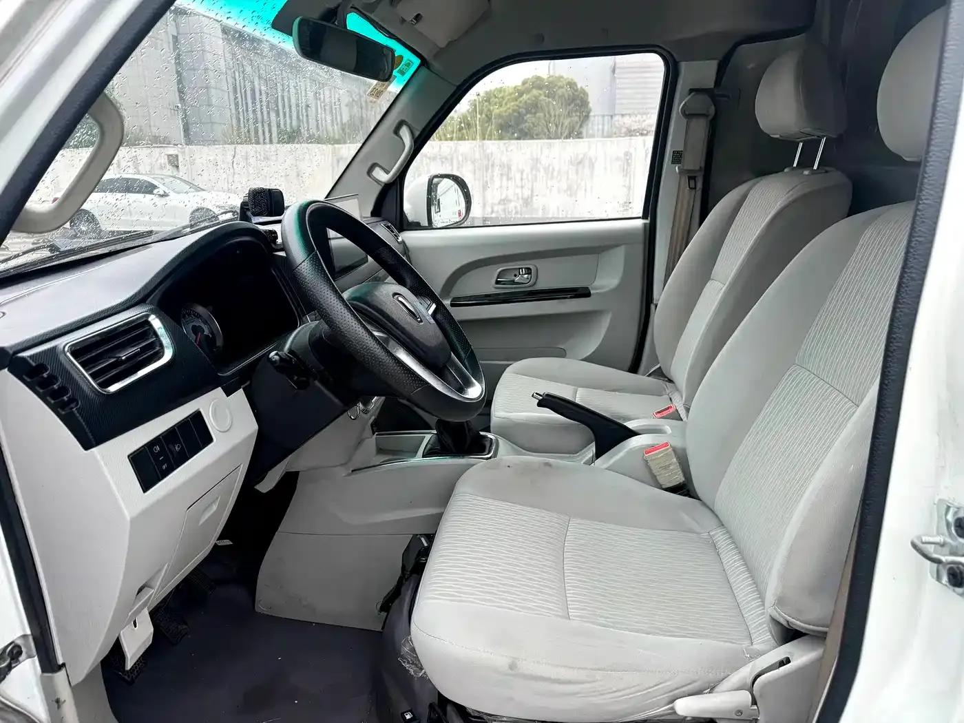 New Hiace S 2023 1.6L Wealth Edition Van (2/5 Seats) with Air Conditioning SWD16M — миниатюра 10
