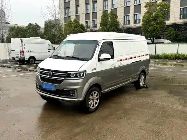 New Hiace S 2023 1.6L Wealth Edition Van (2/5 Seats) with Air Conditioning SWD16M
