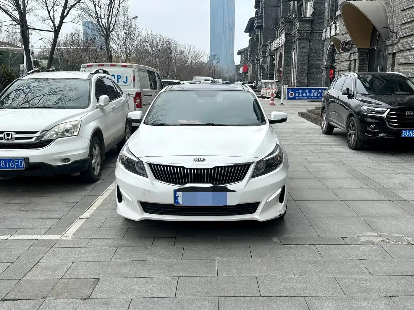 K5 2017 1.8L Automatic GLS — миниатюра 2
