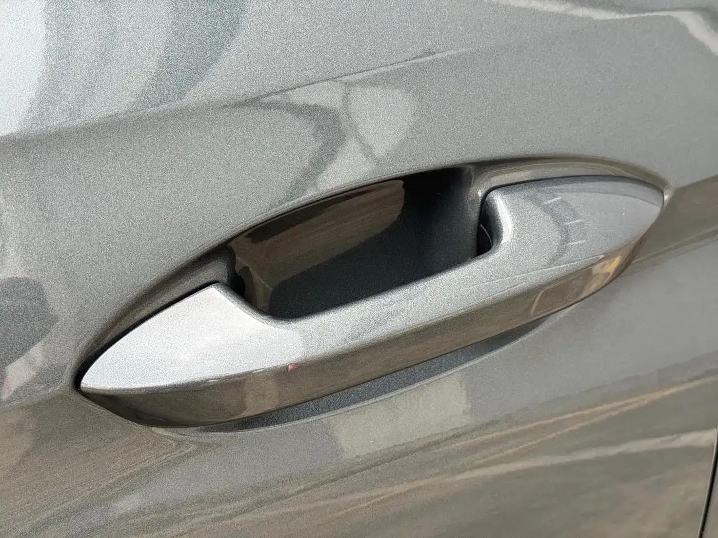 Fengyun A8L 2025 1.5TGDI 145km Luxury Edition — миниатюра 12