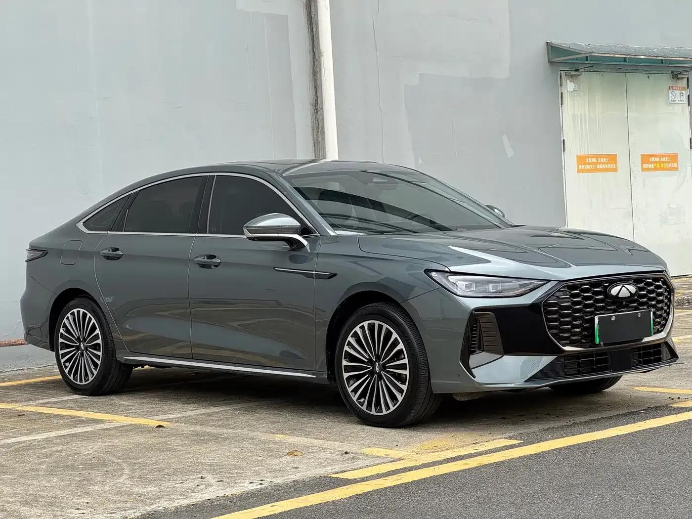 Fengyun A8L 2025 1.5TGDI 145km Luxury Edition — миниатюра 3