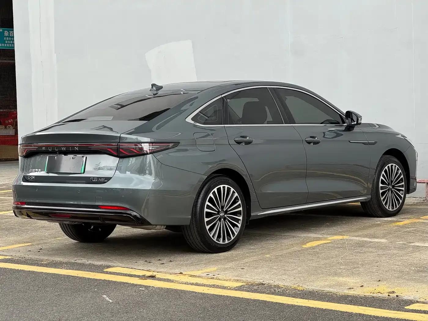 Fengyun A8L 2025 1.5TGDI 145km Luxury Edition — миниатюра 5