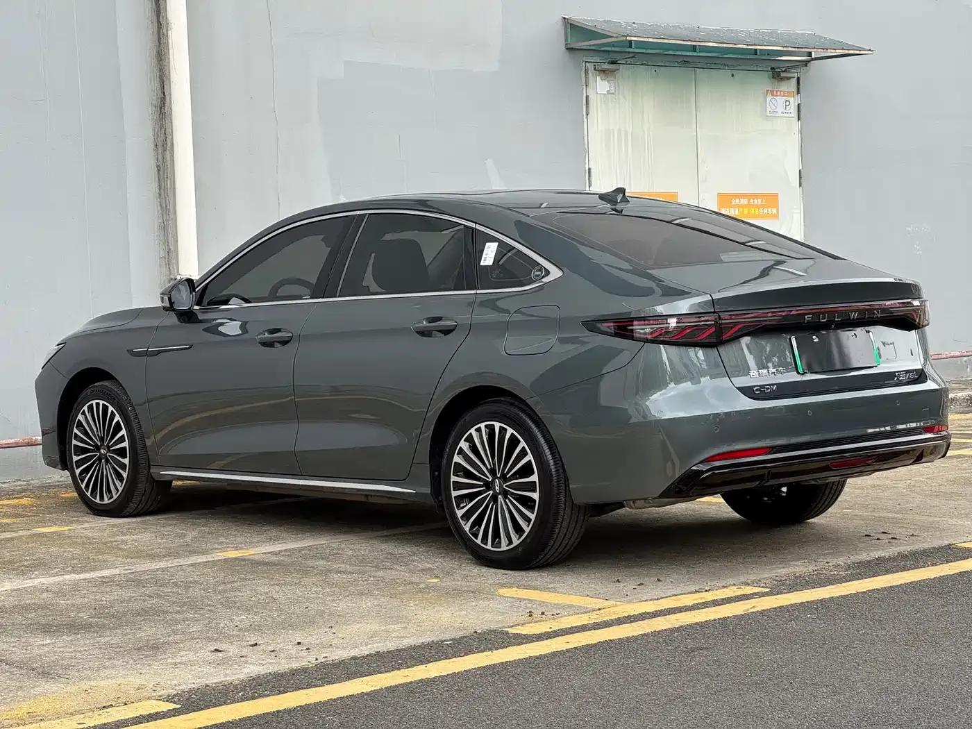 Fengyun A8L 2025 1.5TGDI 145km Luxury Edition — миниатюра 7