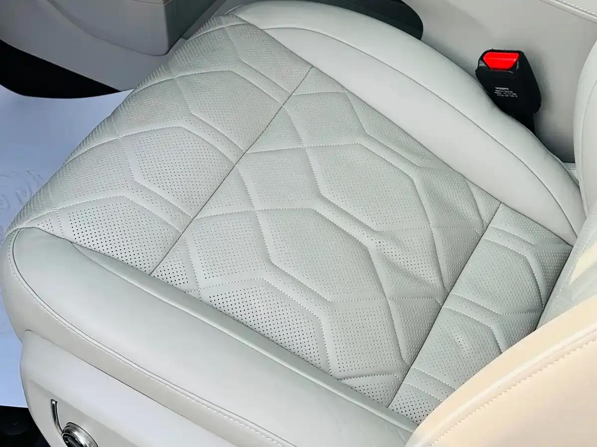 Volvo EM90 2025 Ultra 6-seater — миниатюра 12