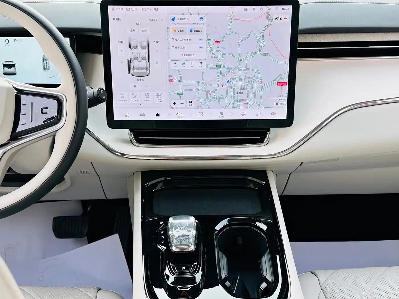 Volvo EM90 2025 Ultra 6-seater — миниатюра 24