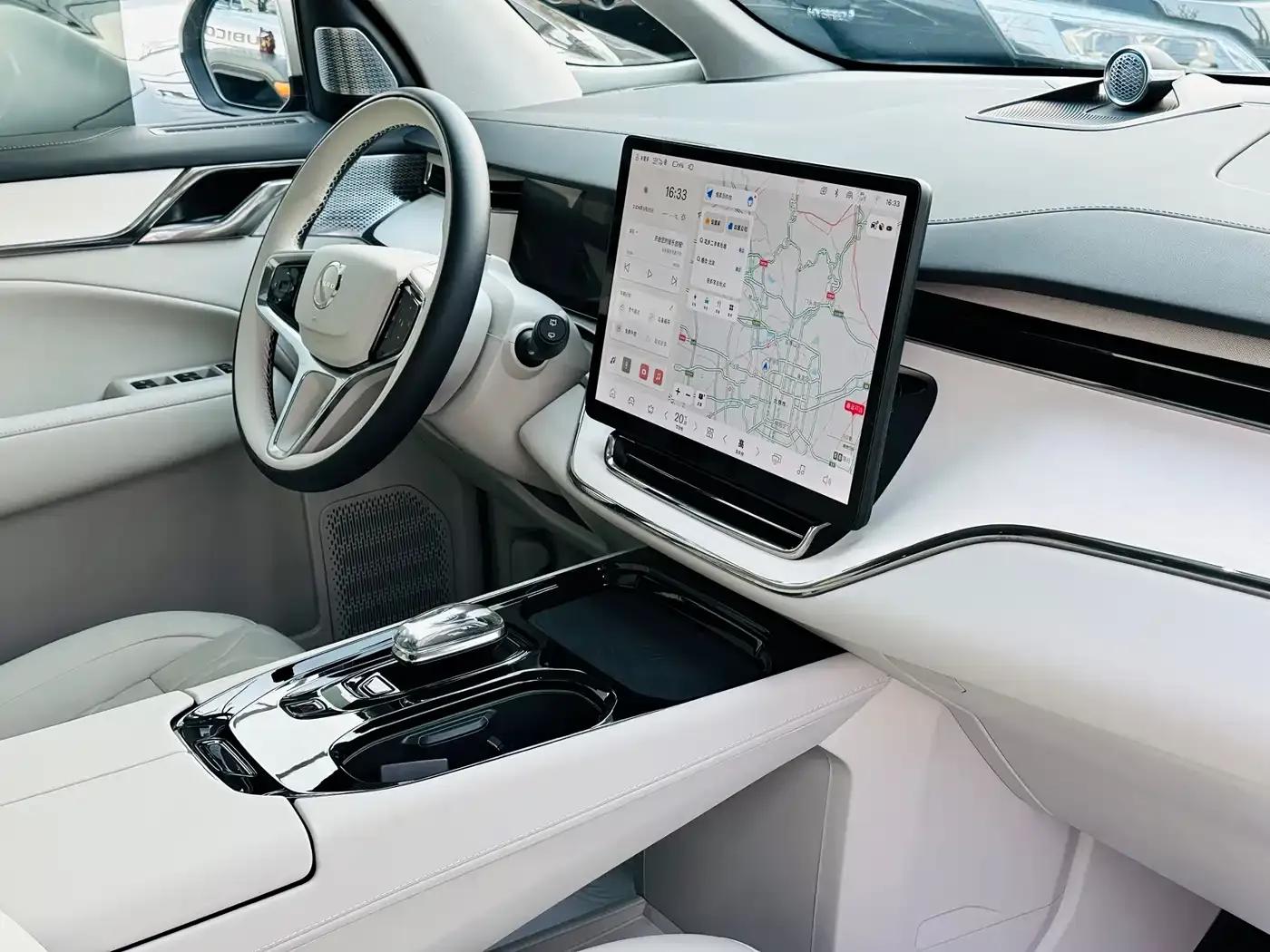 Volvo EM90 2025 Ultra 6-seater — миниатюра 37