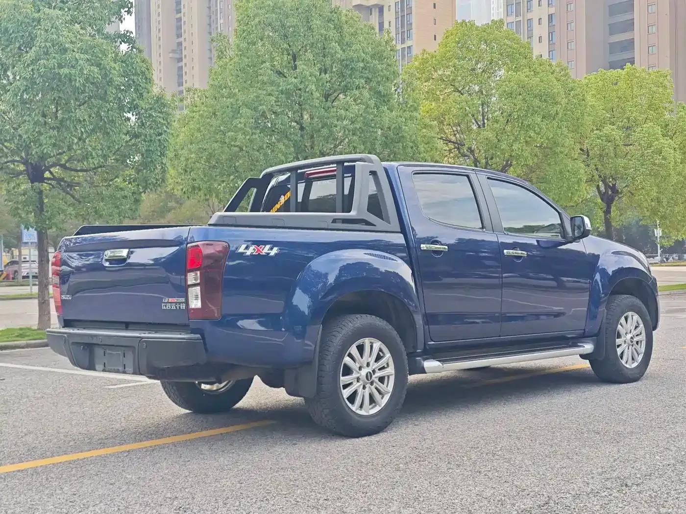 D-MAX 2021 1.9T Automatic 4WD Diesel Global Sport RZ4E — миниатюра 4
