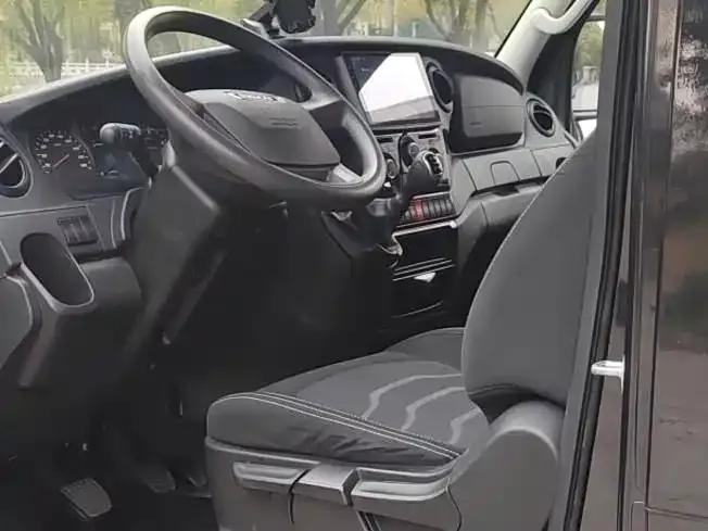 Iveco Daily 2021 2.0T Manual Super Rui Long Wheelbase Short Overhang High Roof Side Sliding Door F1A — миниатюра 13