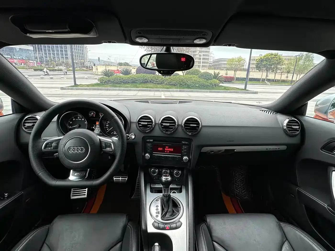 2013 Audi TTS Coupe 2.0TFSI quattro — миниатюра 11