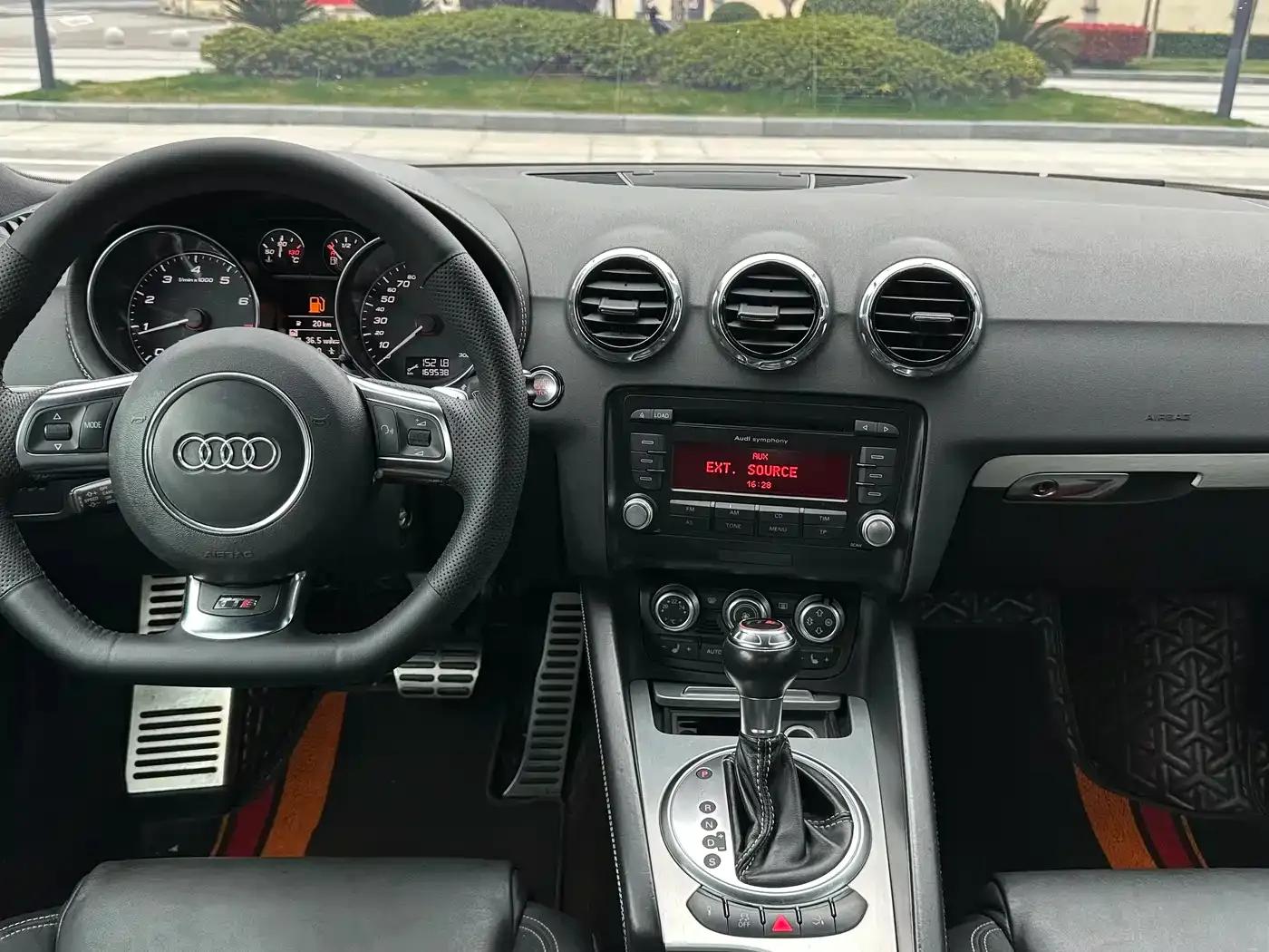 2013 Audi TTS Coupe 2.0TFSI quattro — миниатюра 12