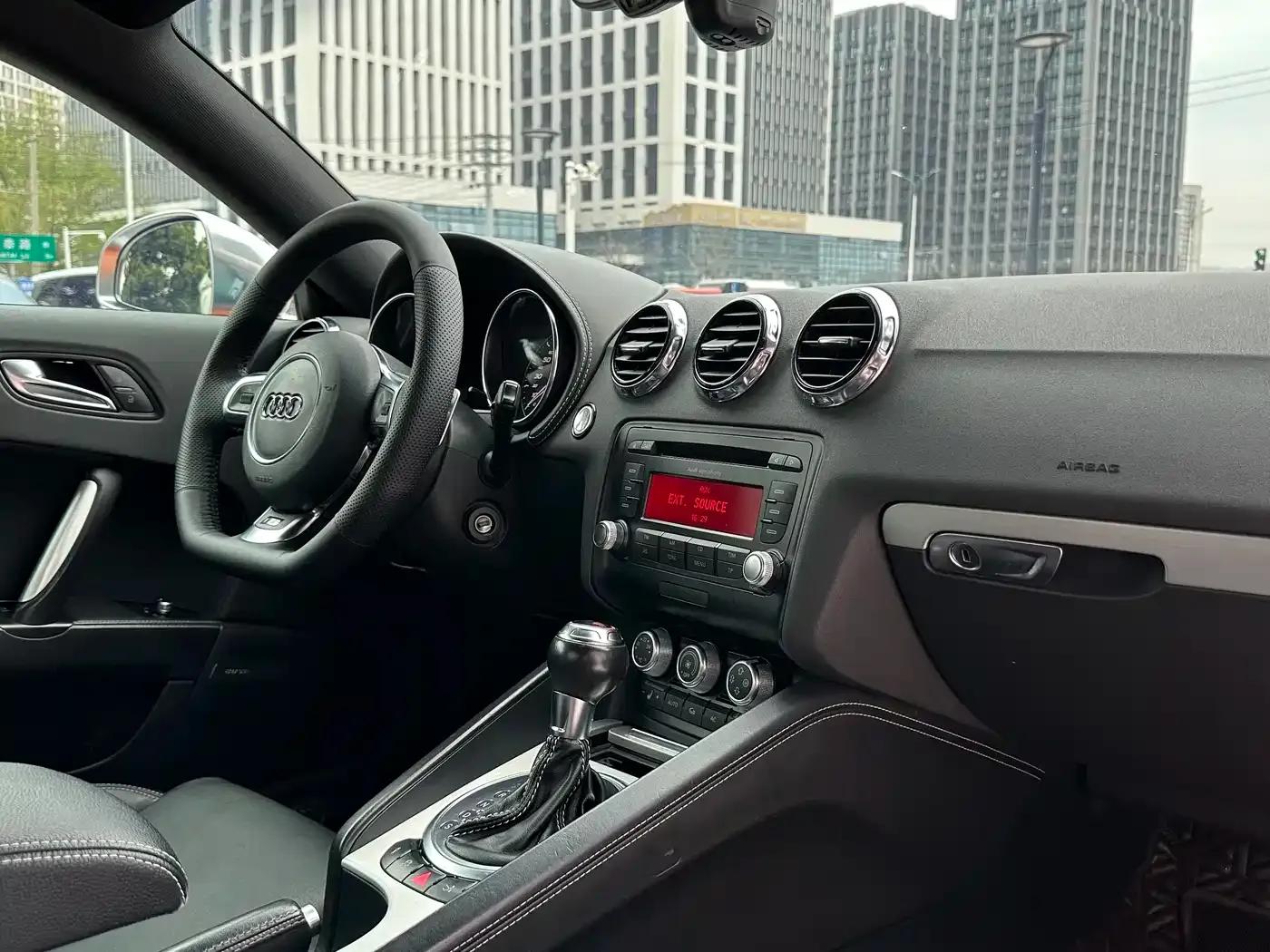 2013 Audi TTS Coupe 2.0TFSI quattro — миниатюра 13