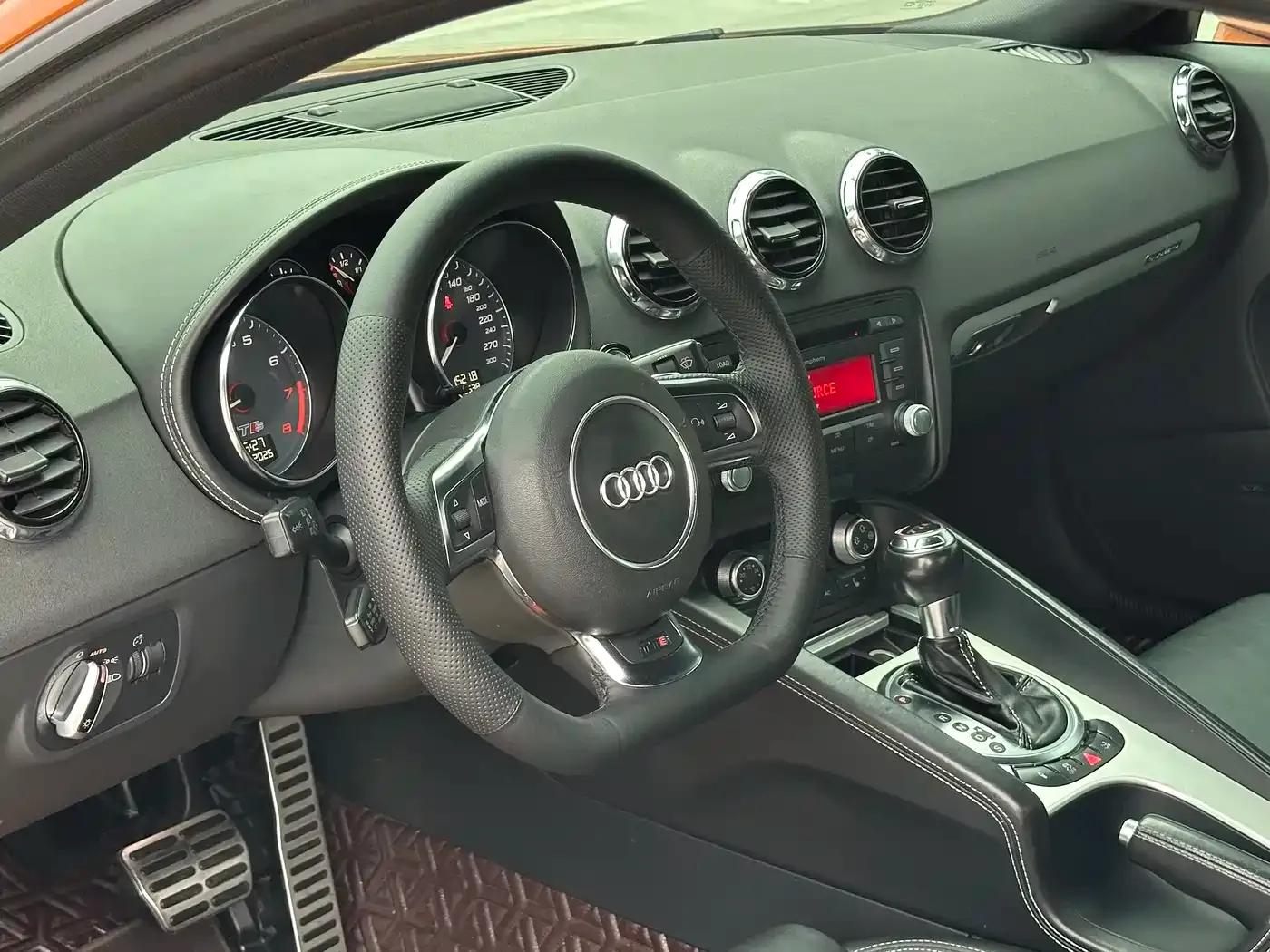 2013 Audi TTS Coupe 2.0TFSI quattro — миниатюра 14