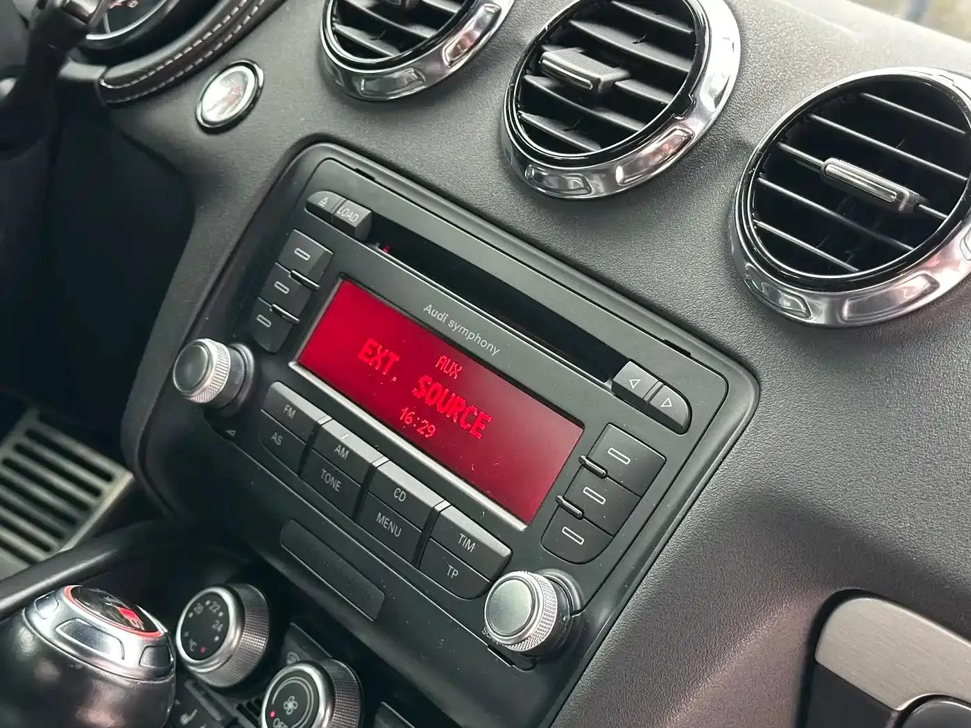 2013 Audi TTS Coupe 2.0TFSI quattro — миниатюра 15