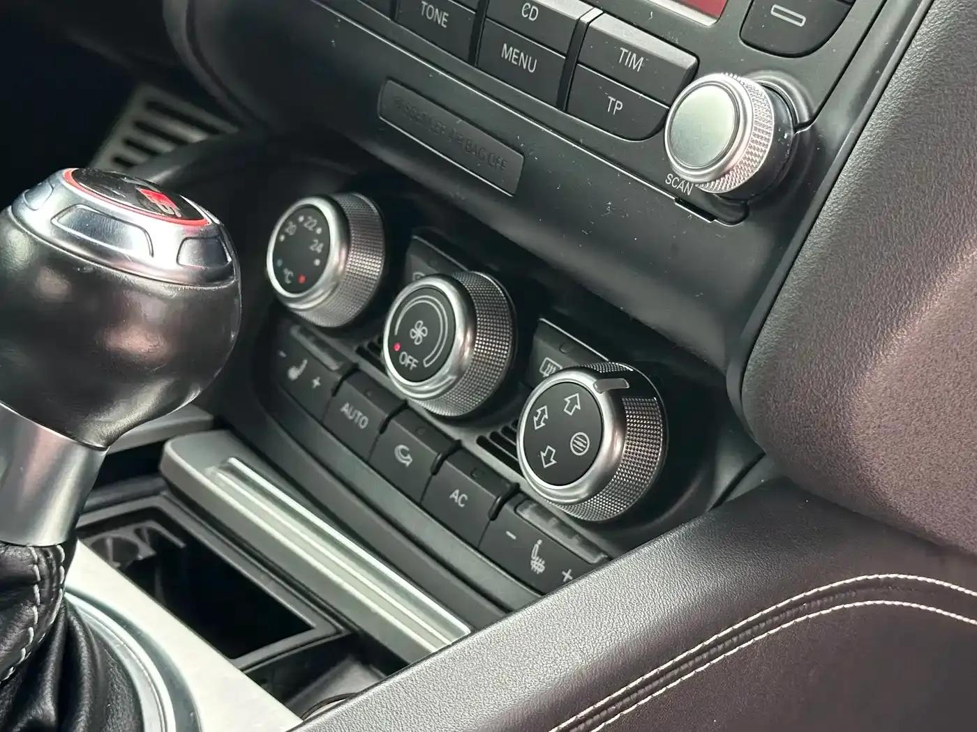 2013 Audi TTS Coupe 2.0TFSI quattro — миниатюра 16