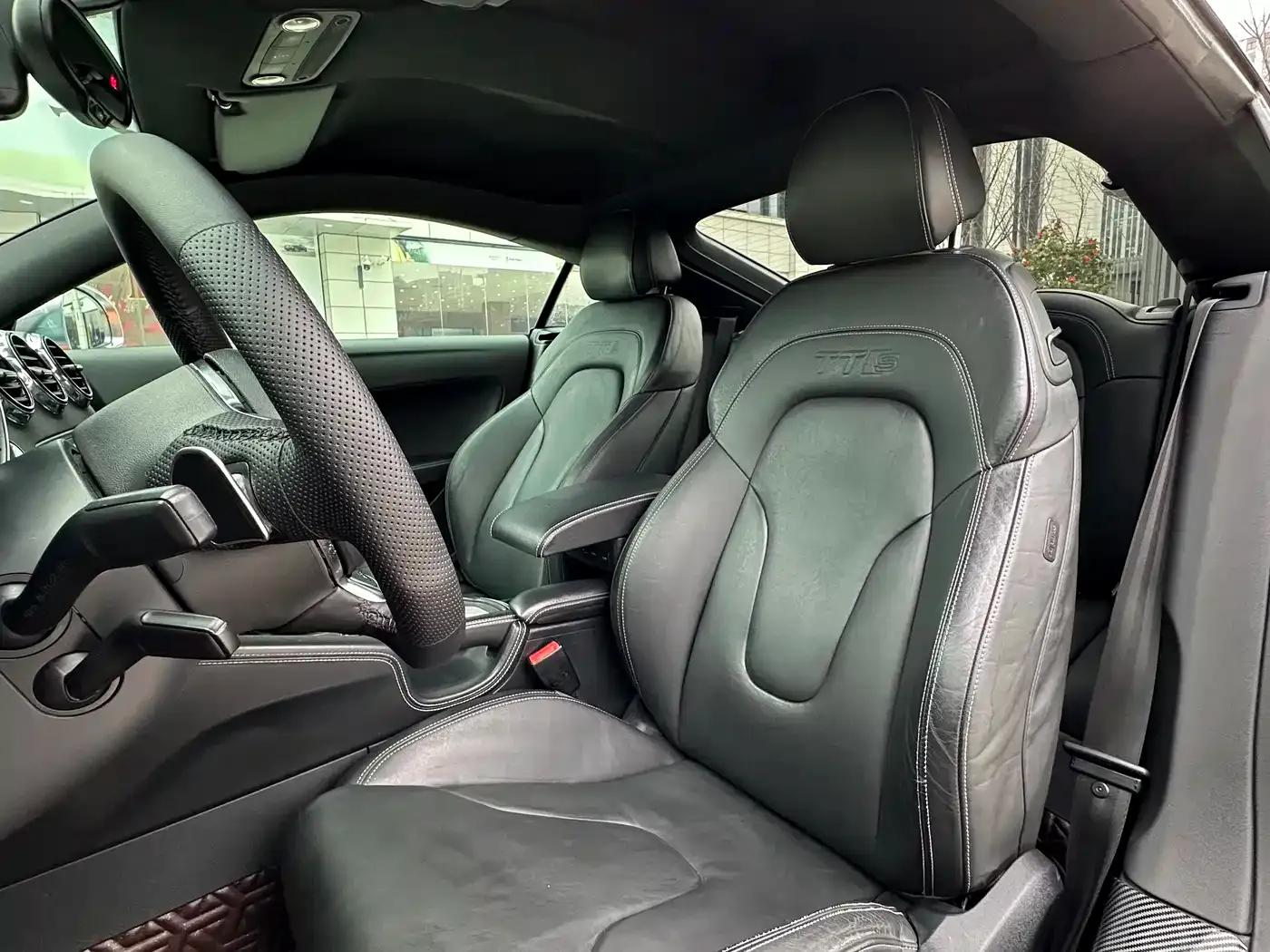 2013 Audi TTS Coupe 2.0TFSI quattro — миниатюра 9