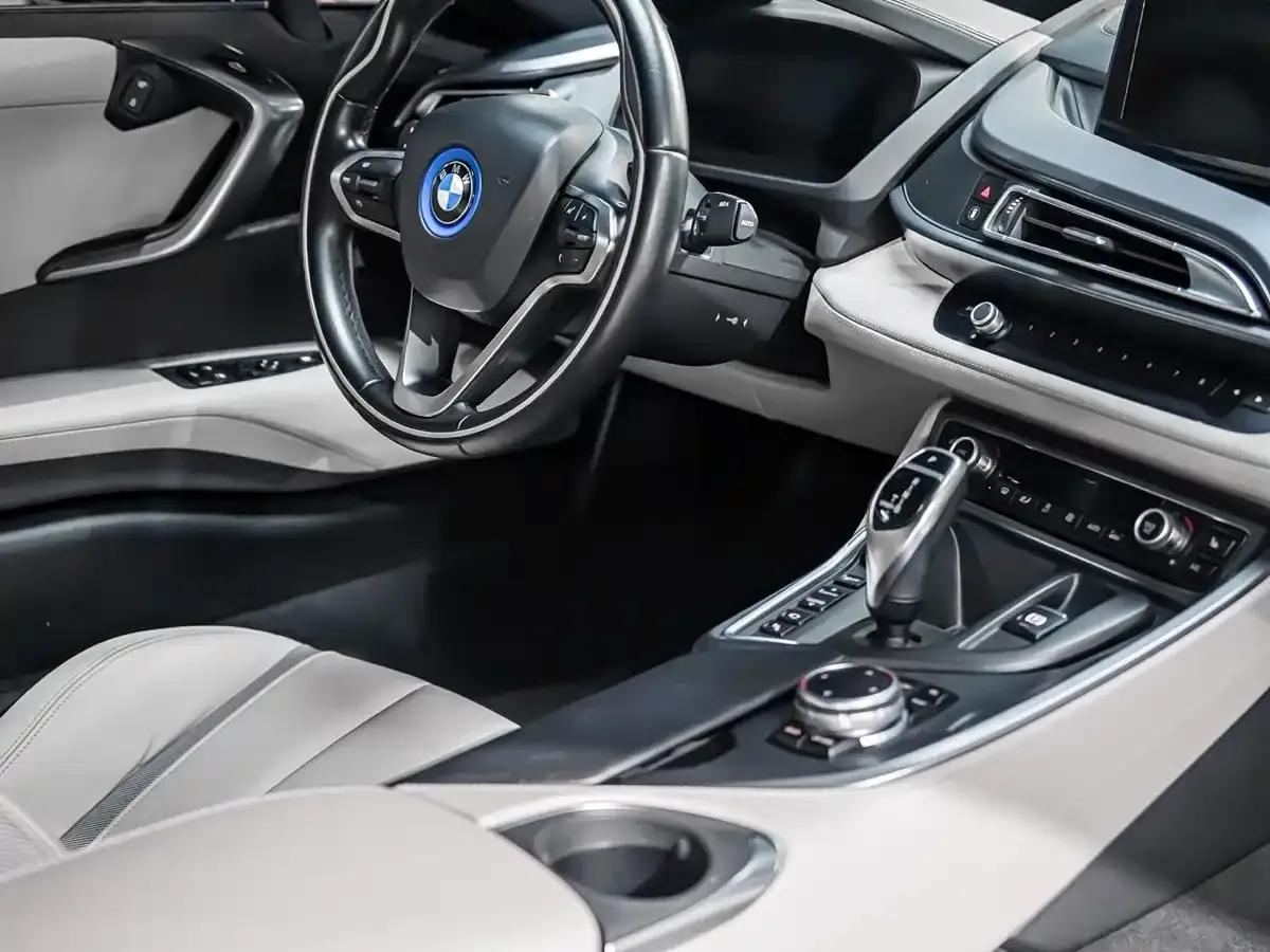 BMW i8 2014 Standard Edition — миниатюра 10