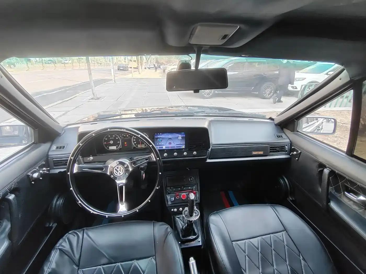 Santana Classic 2009 Model 1.8 Manual — миниатюра 7