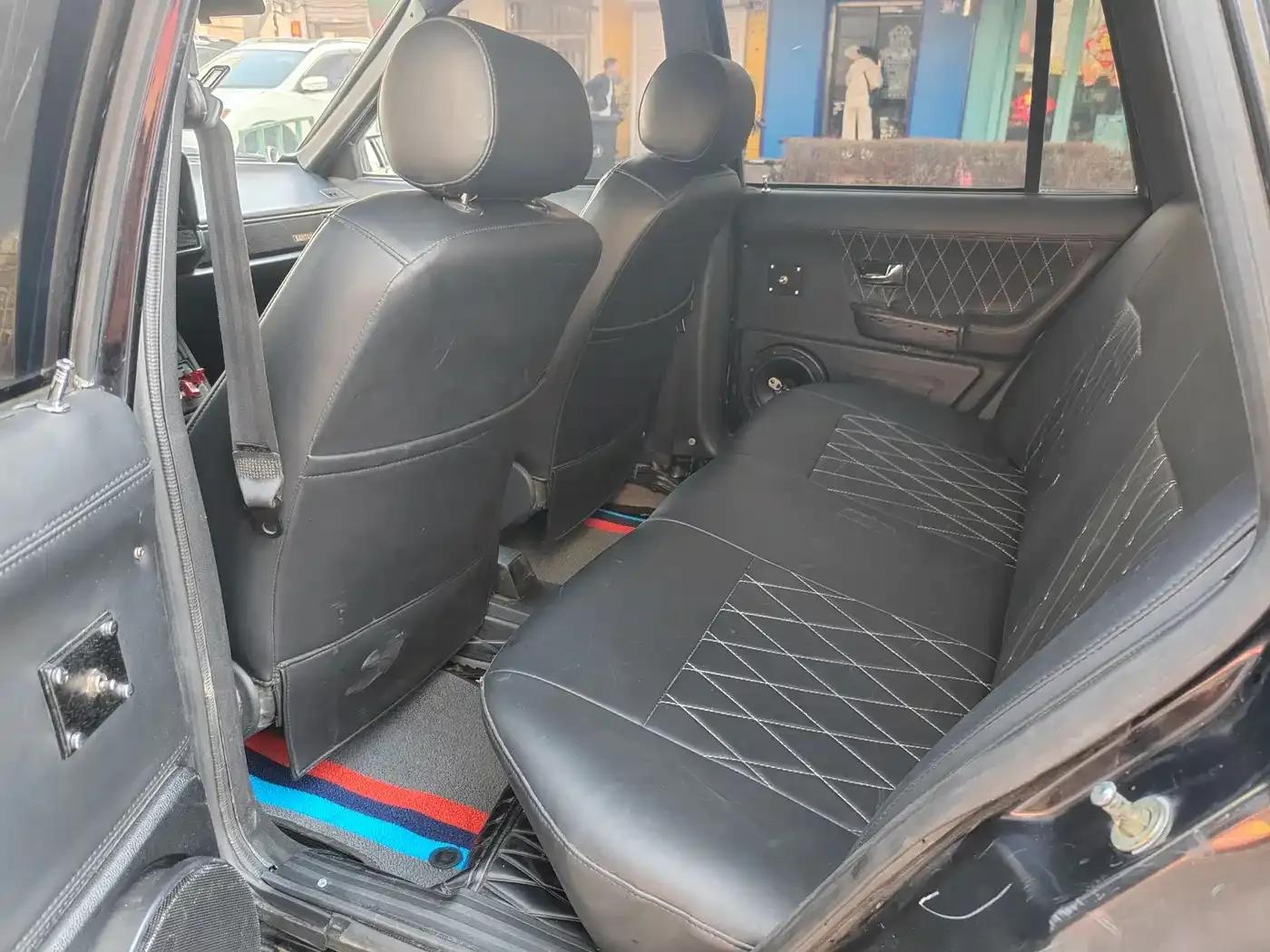 Santana Classic 2009 Model 1.8 Manual — миниатюра 8