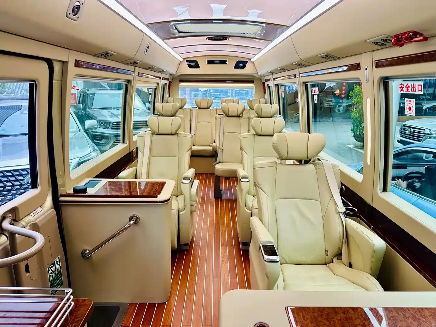2019 Toyota Coaster 4.0L Luxury SUV GRB53L-ZCMEK 20-seater 9GR — миниатюра 7