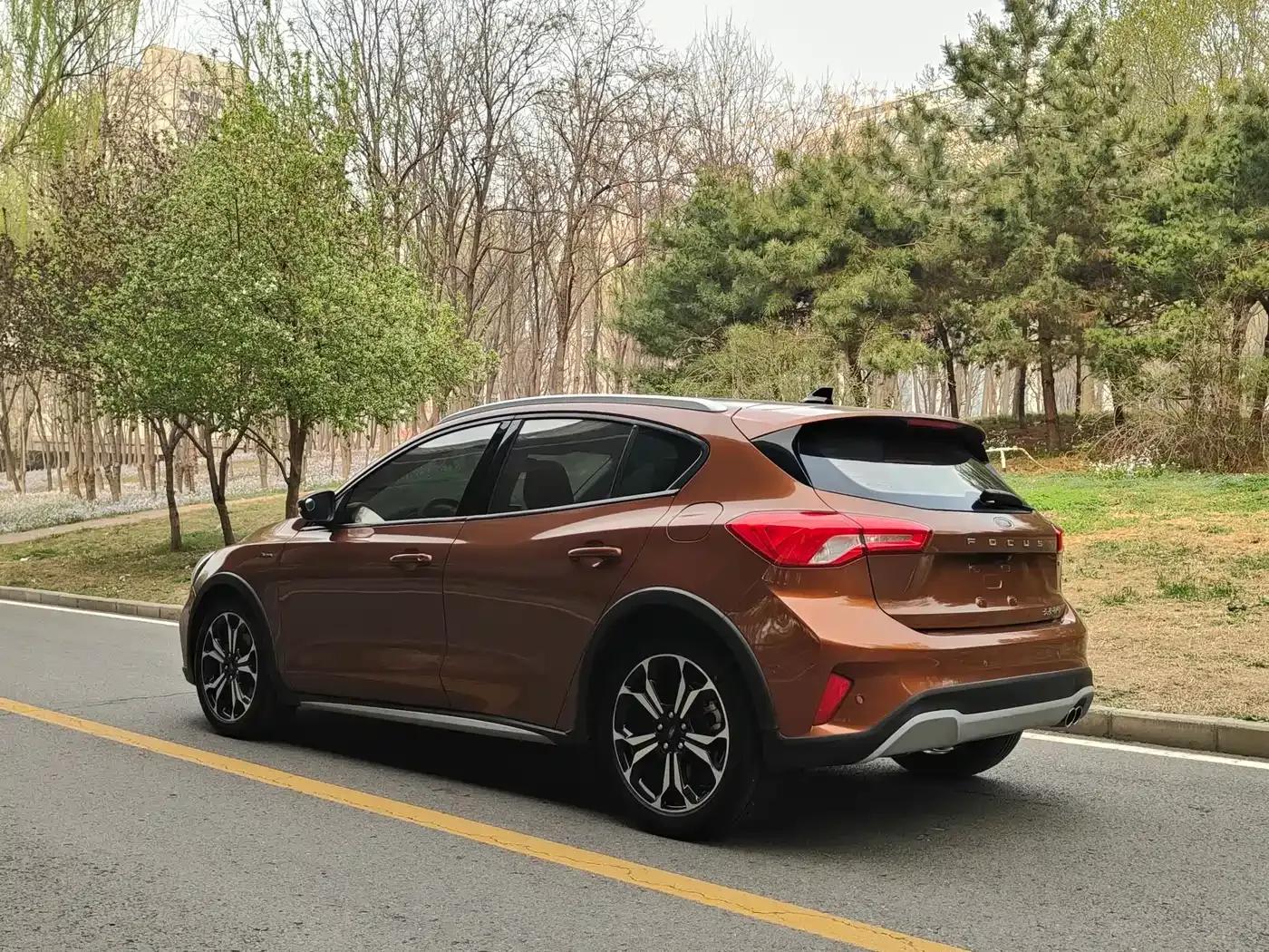 2020 Ford Focus Active EcoBoost 180 Automatic Sport Edition — миниатюра 14
