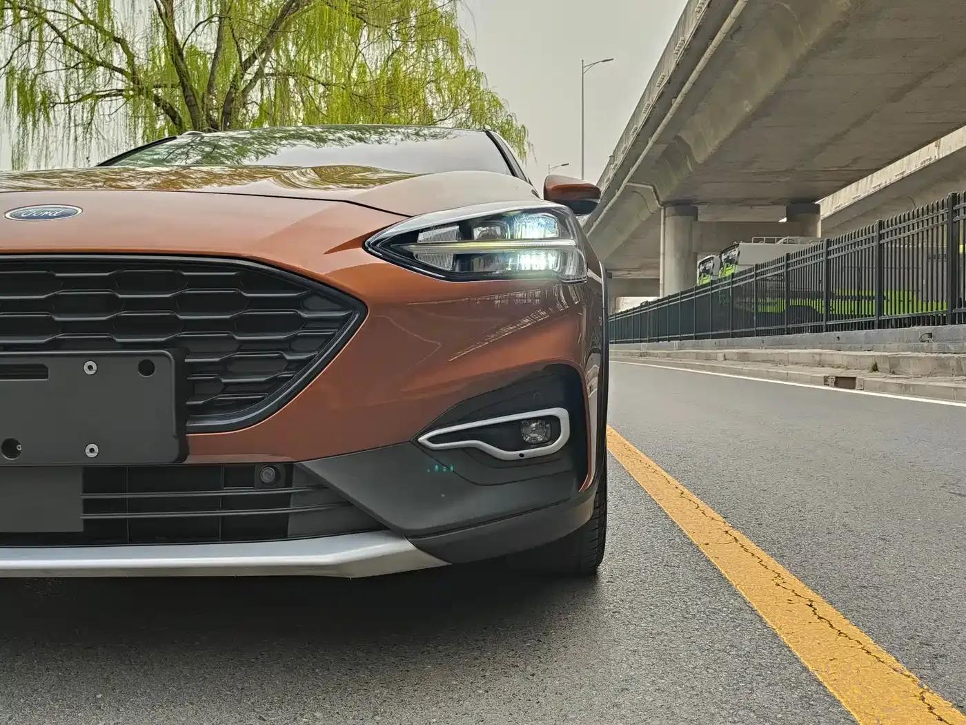 2020 Ford Focus Active EcoBoost 180 Automatic Sport Edition — миниатюра 7