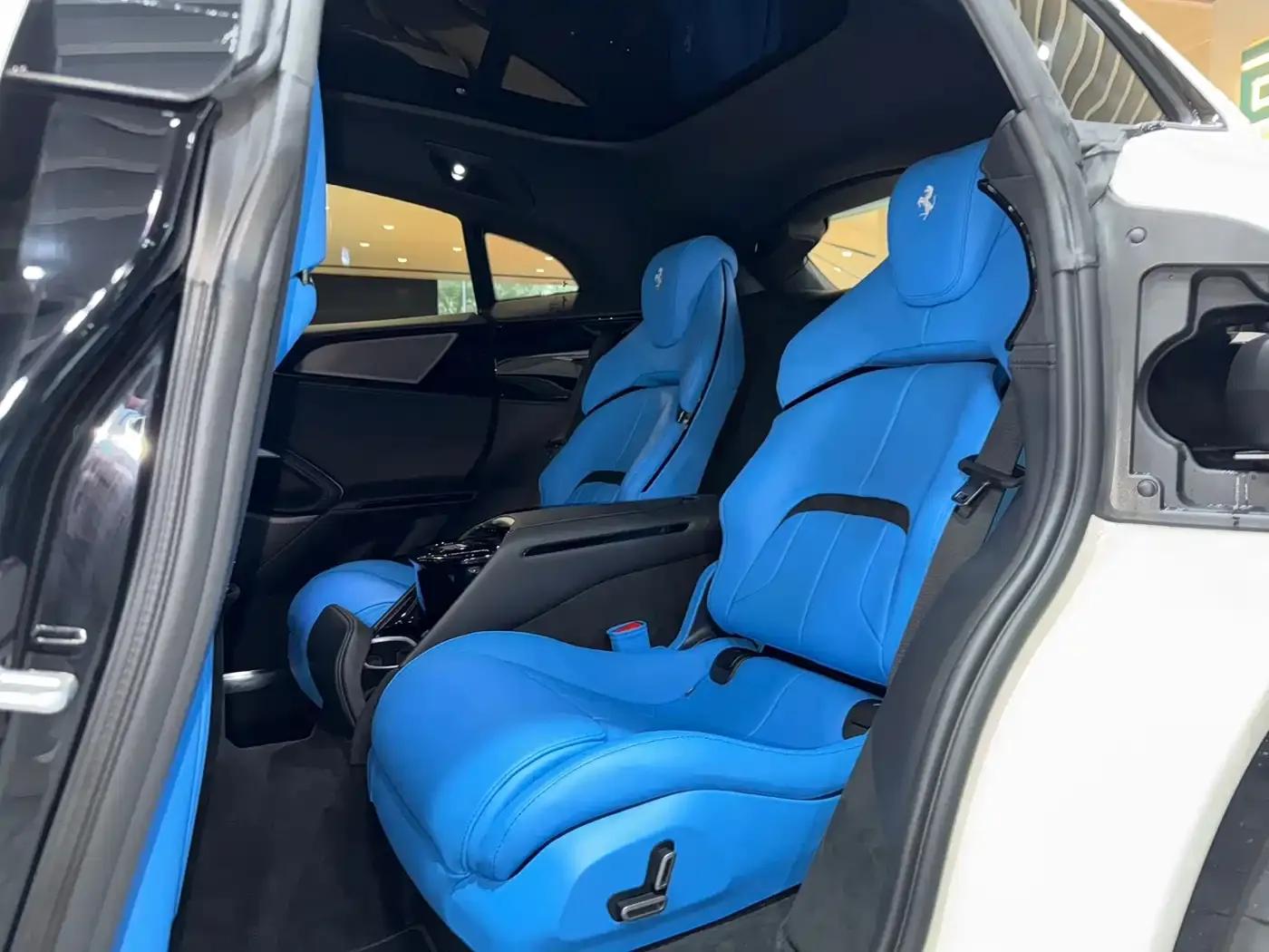 2023 Purosangue 6.5L V12 — миниатюра 19