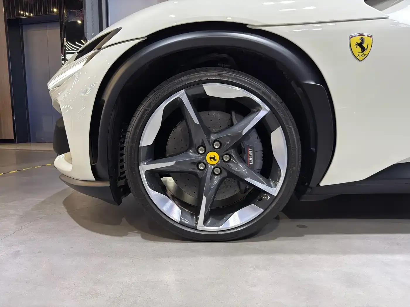 2023 Purosangue 6.5L V12 — миниатюра 5