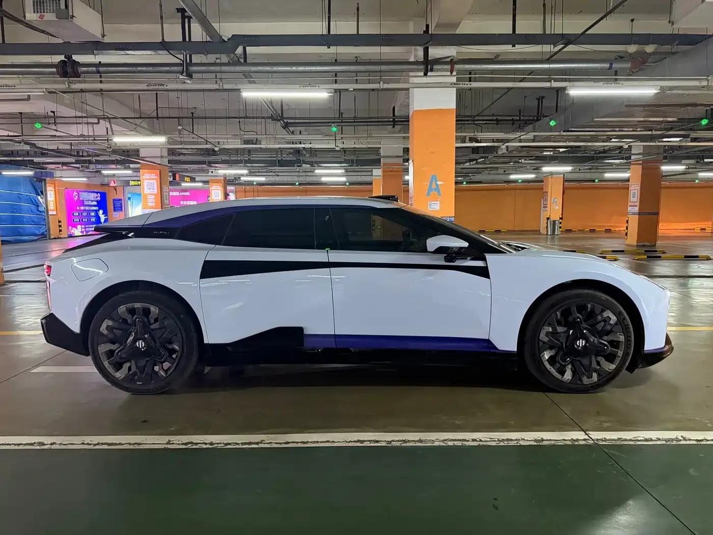 2023 HiPhi Z (Four-seater version) — миниатюра 2