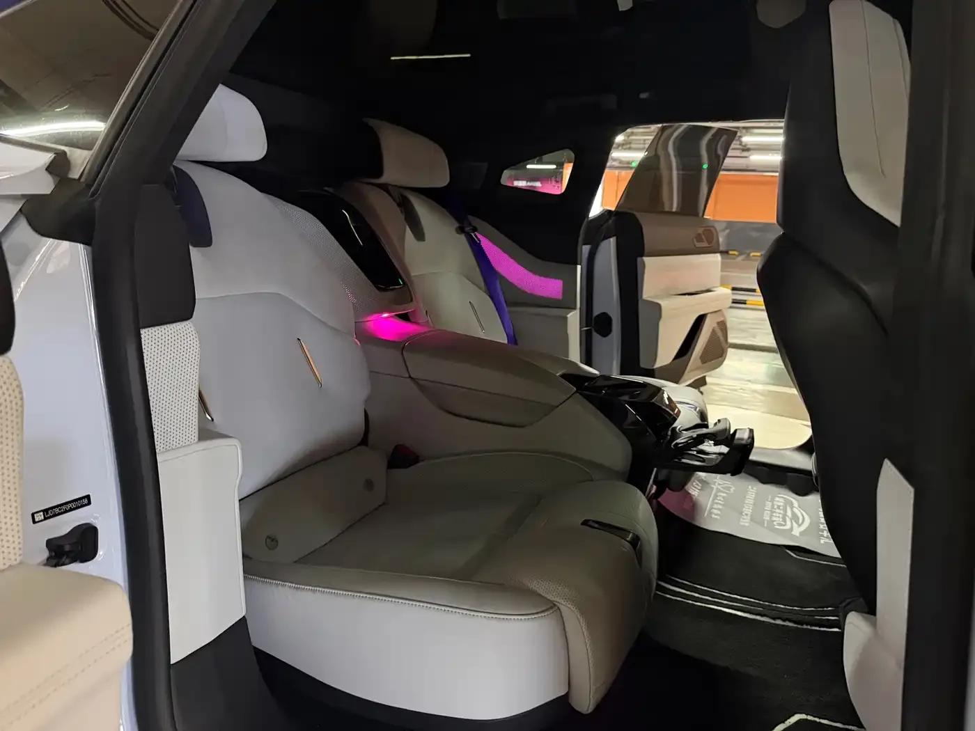 2023 HiPhi Z (Four-seater version) — миниатюра 8