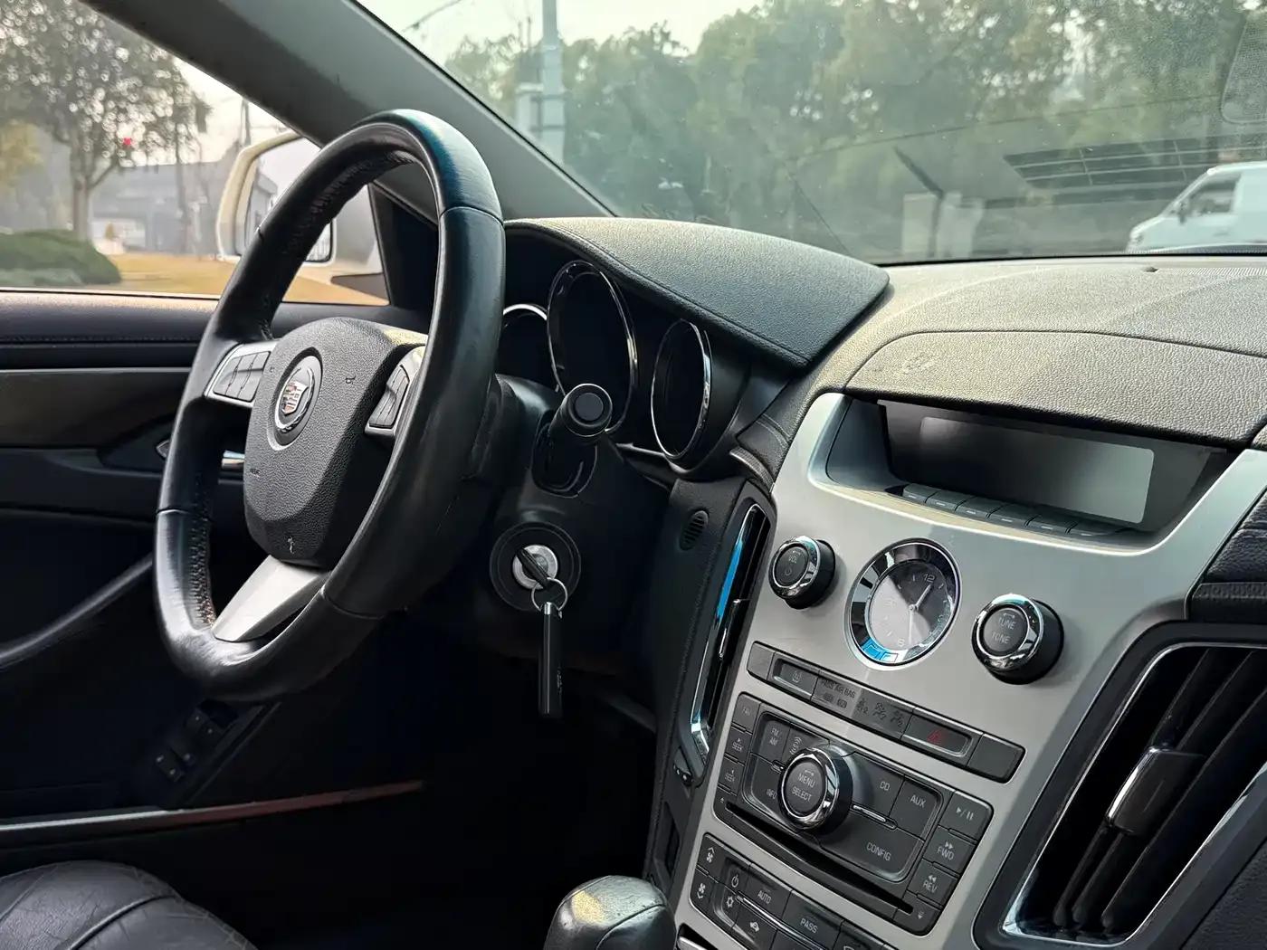 Imported Cadillac CTS 2010 3.0 Sport Edition — миниатюра 4