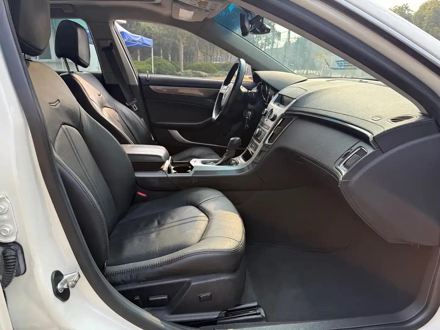 Imported Cadillac CTS 2010 3.0 Sport Edition — миниатюра 5