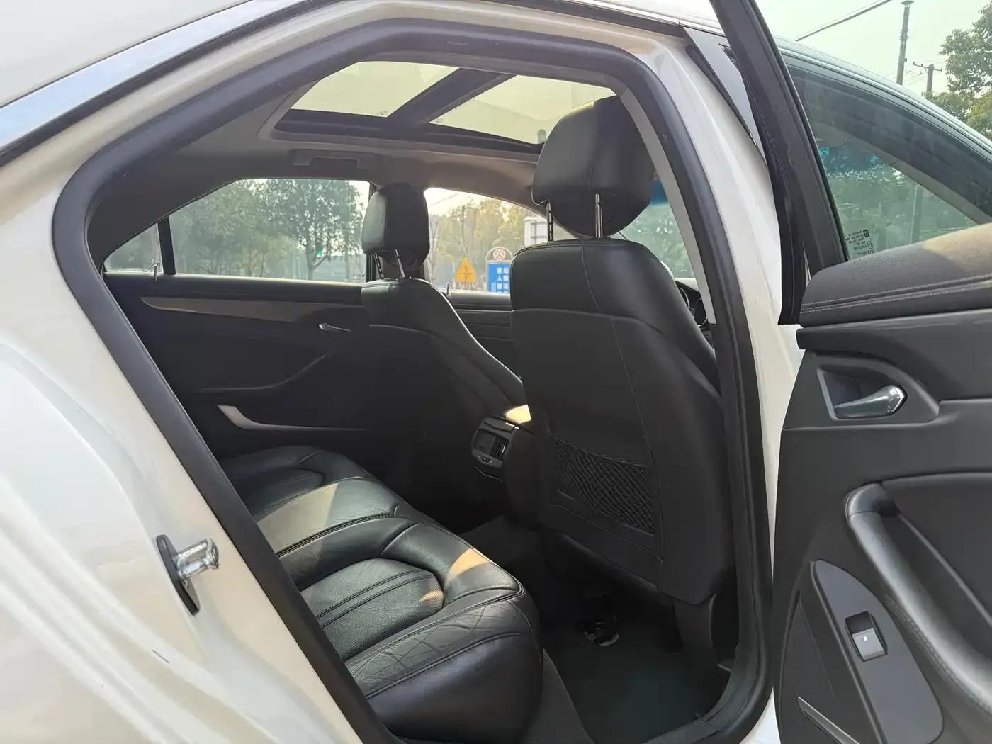 Imported Cadillac CTS 2010 3.0 Sport Edition — миниатюра 9