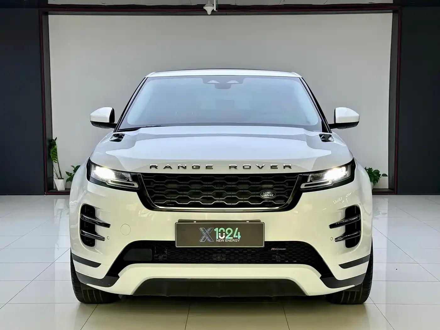 Range Rover Evoque Hybrid 2023 Model: Evoque L P300e Plug-in Electric Hybrid — миниатюра 2