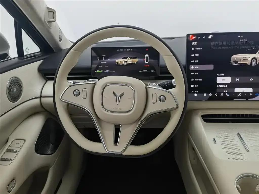 Voyah Chase Light L 2026 All-Wheel Drive Ultra — миниатюра 11