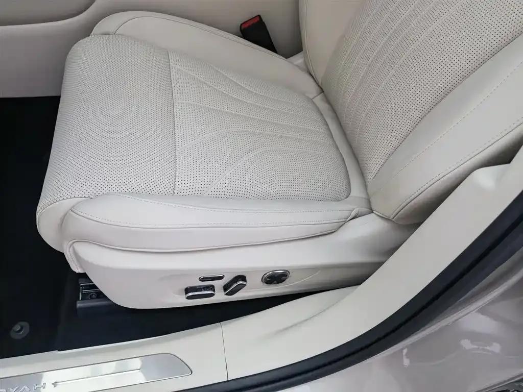 Voyah Chase Light L 2026 All-Wheel Drive Ultra — миниатюра 20