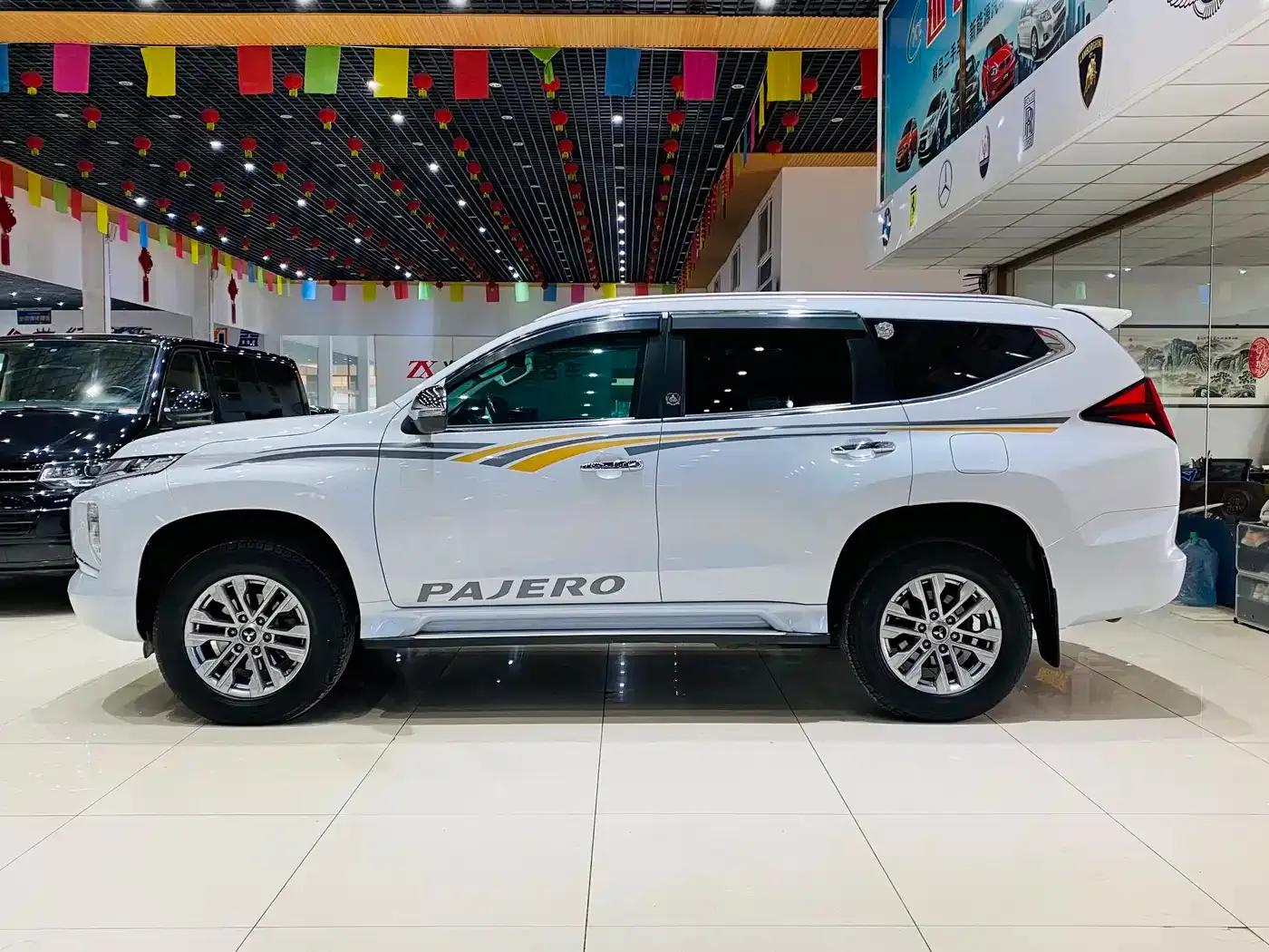 2020 Pajero Sport Imported 3.0L Luxury Edition — миниатюра 3