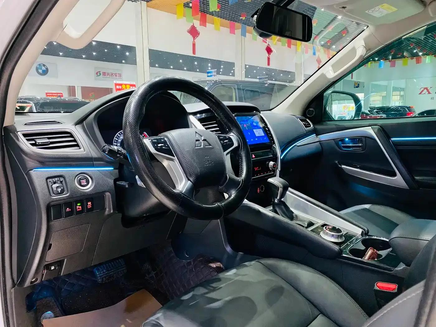 2020 Pajero Sport Imported 3.0L Luxury Edition — миниатюра 8