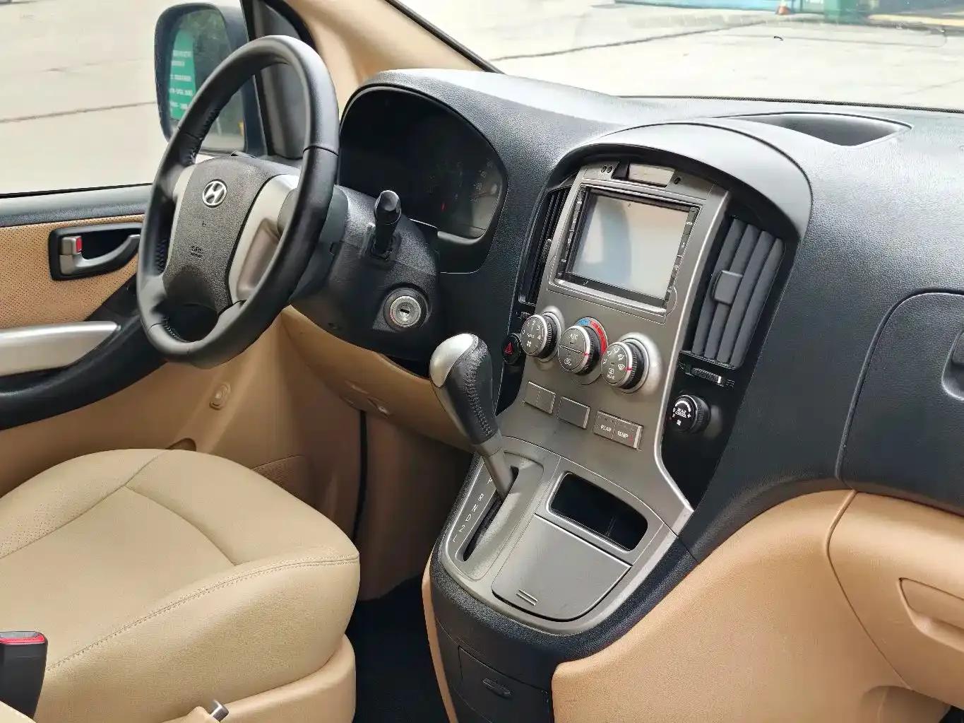 H-1 Huiyi 2011 2.4L Luxury Edition — миниатюра 13