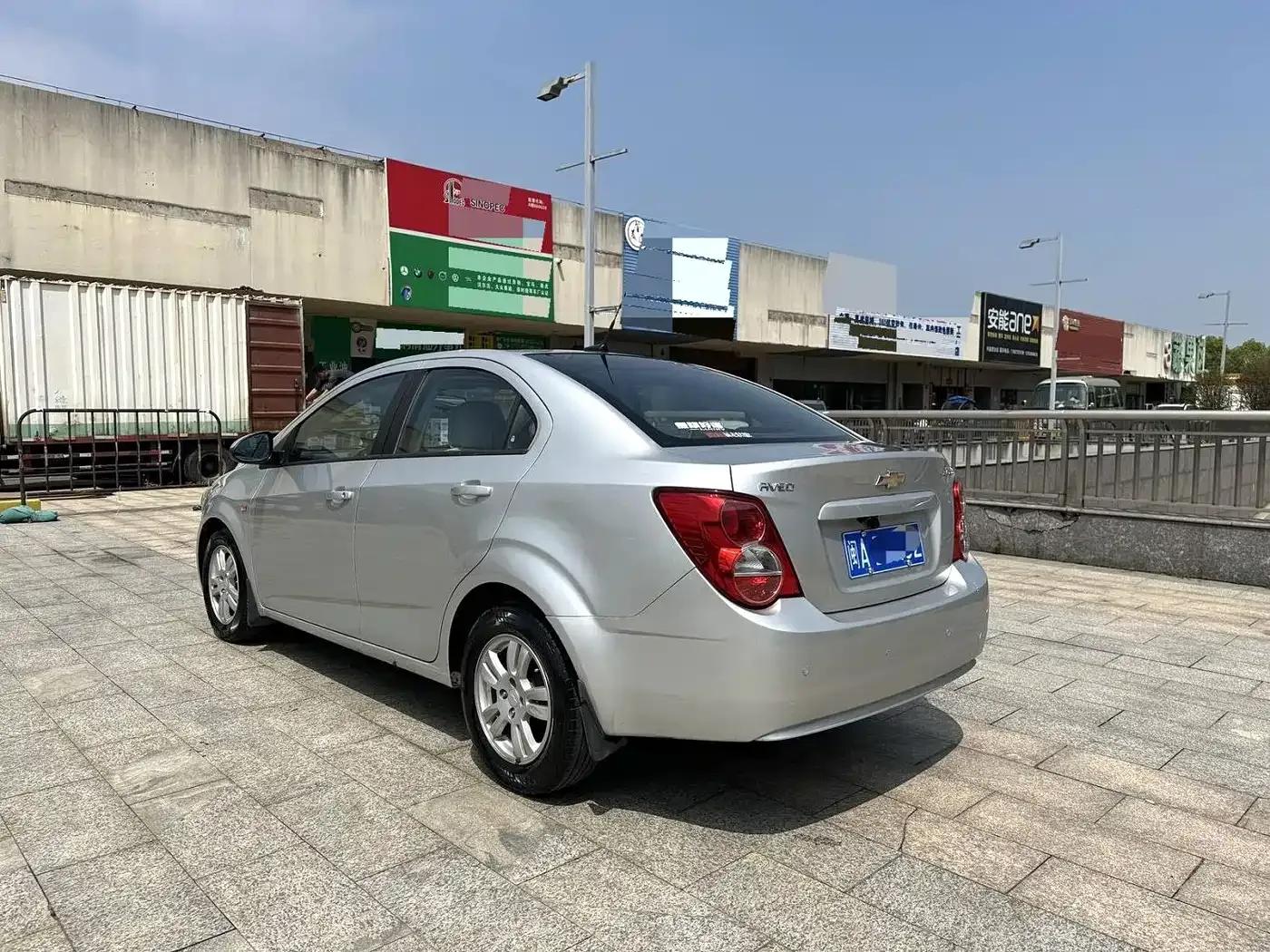 2011 Aveo Sedan 1.4L AT SE — миниатюра 6