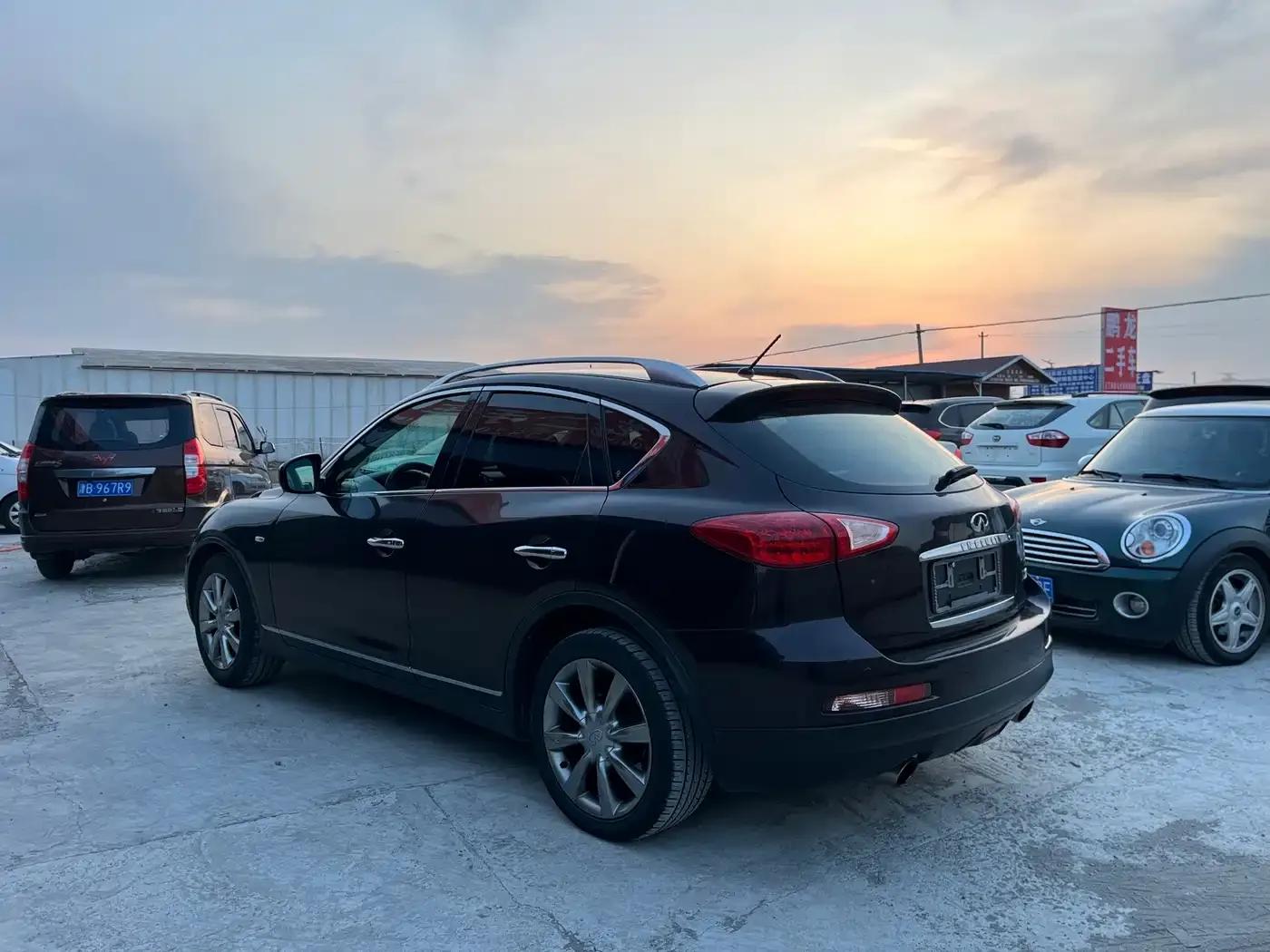Infiniti EX 2010 EX25 Premium Edition — миниатюра 7