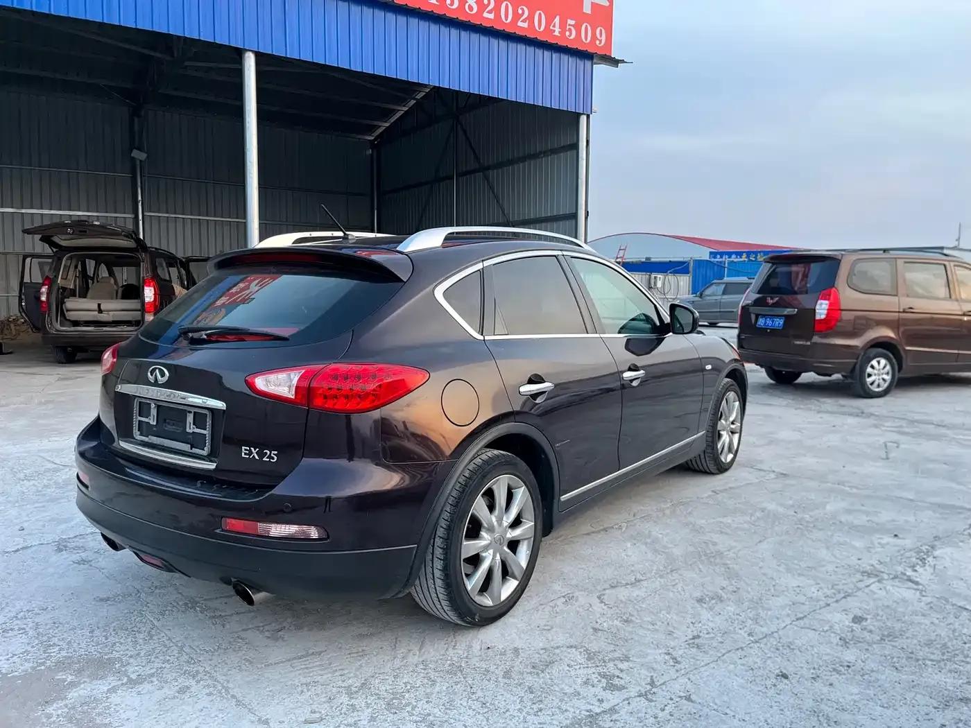 Infiniti EX 2010 EX25 Premium Edition — миниатюра 9